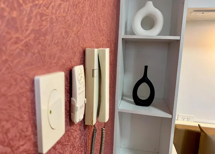 Executive Air Style Comfort Makati 300 Mbps Apartment *